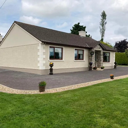 Steeple View Donegal - Newly Renovated In 2023 Frühstückspension Ballybofey