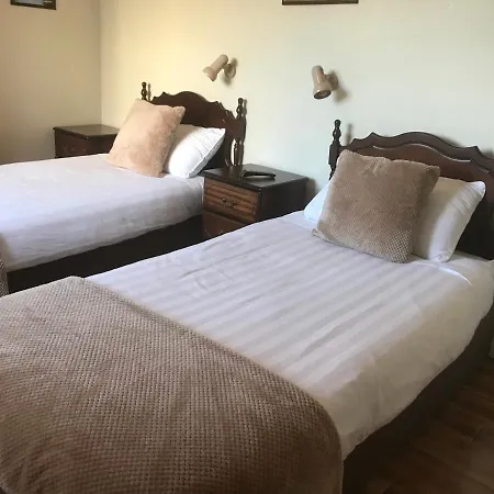 Bed & Breakfast Steeple View Donegal - Newly Renovated In 2023 *