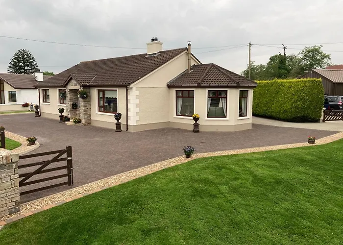 Steeple View Donegal - Newly Renovated In 2023 Nocleg ze śniadaniem Ballybofey