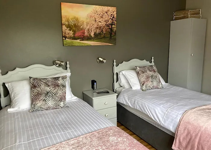 Steeple View Donegal - Newly Renovated In 2023 Bed & Breakfast 3*