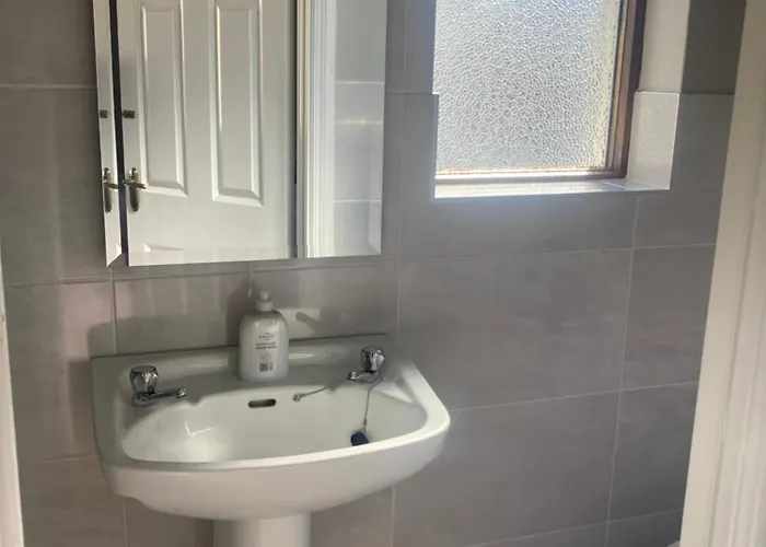 Steeple View Donegal - Newly Renovated In 2023 Bed & Breakfast 3*