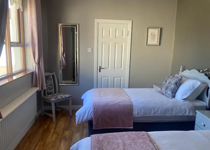 Steeple View Donegal - Newly Renovated In 2023 Panzió 3*